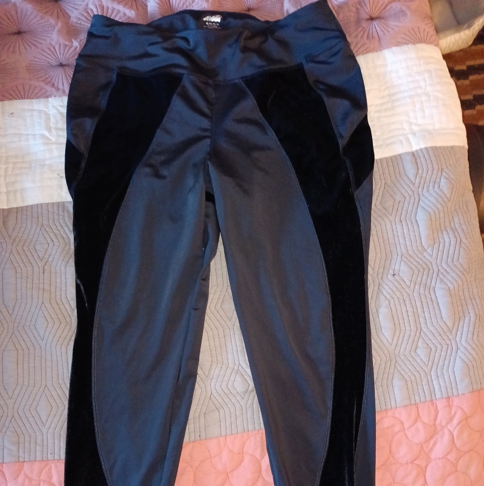 Woman black leggings